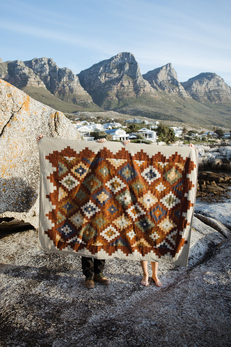 Picnic Kilim - Mud