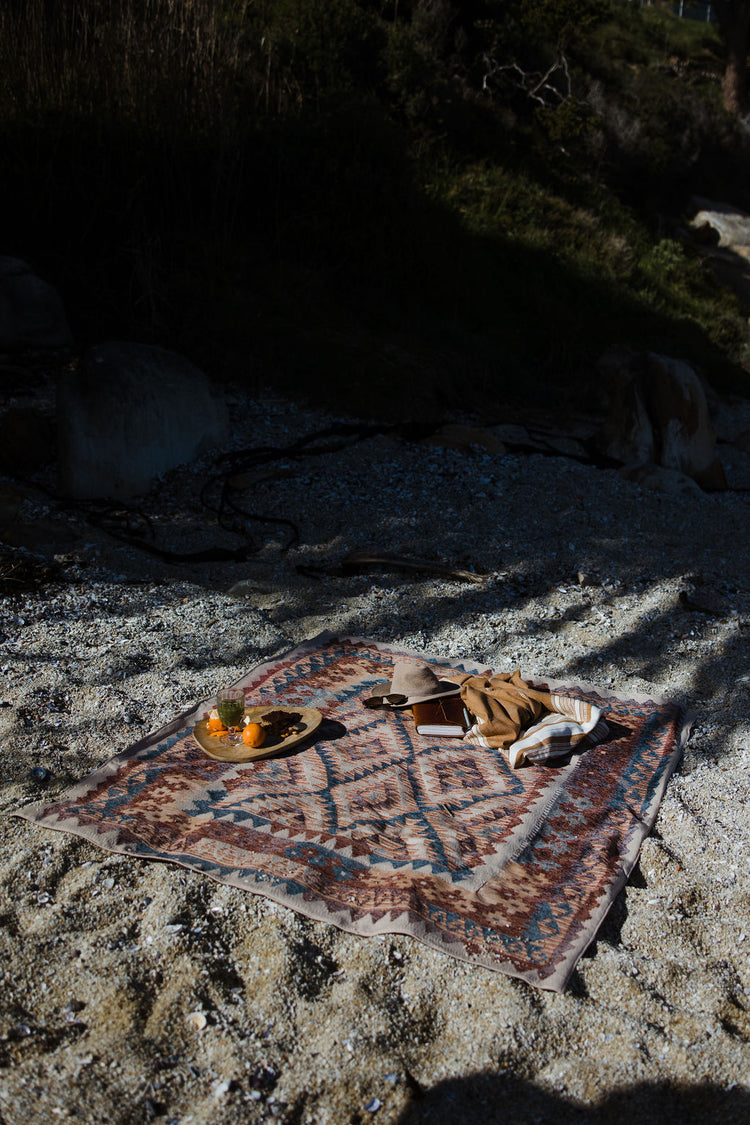 Picnic Kilim - Stone